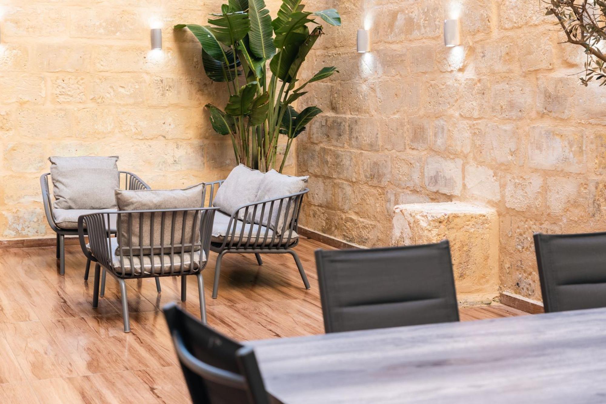 Valletta Waterfront Backyard Flat By Arcobnb Il-Furjana Buitenkant foto