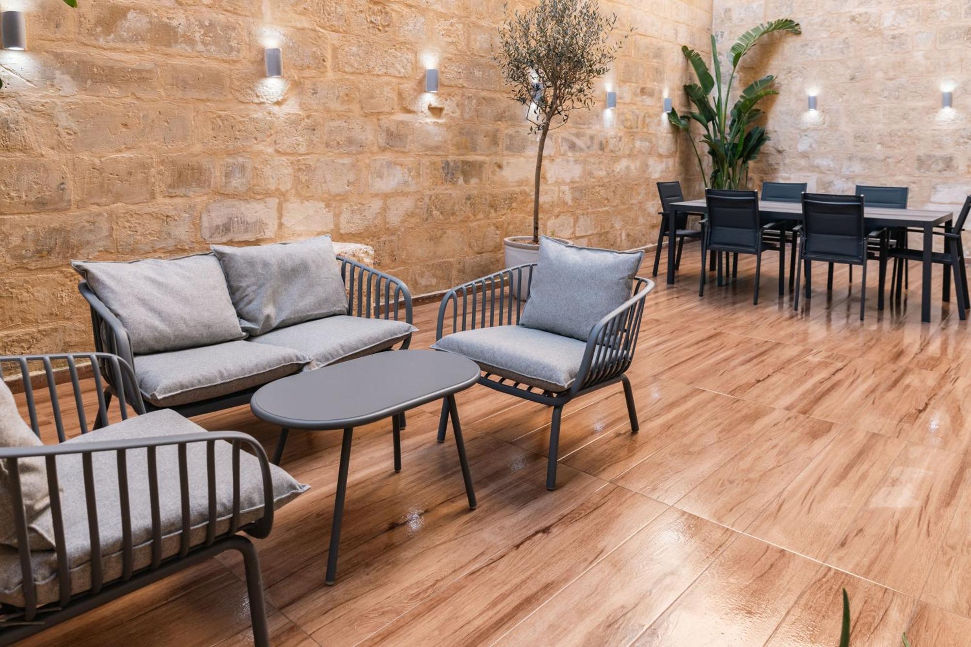 Valletta Waterfront Backyard Flat By Arcobnb Il-Furjana Buitenkant foto